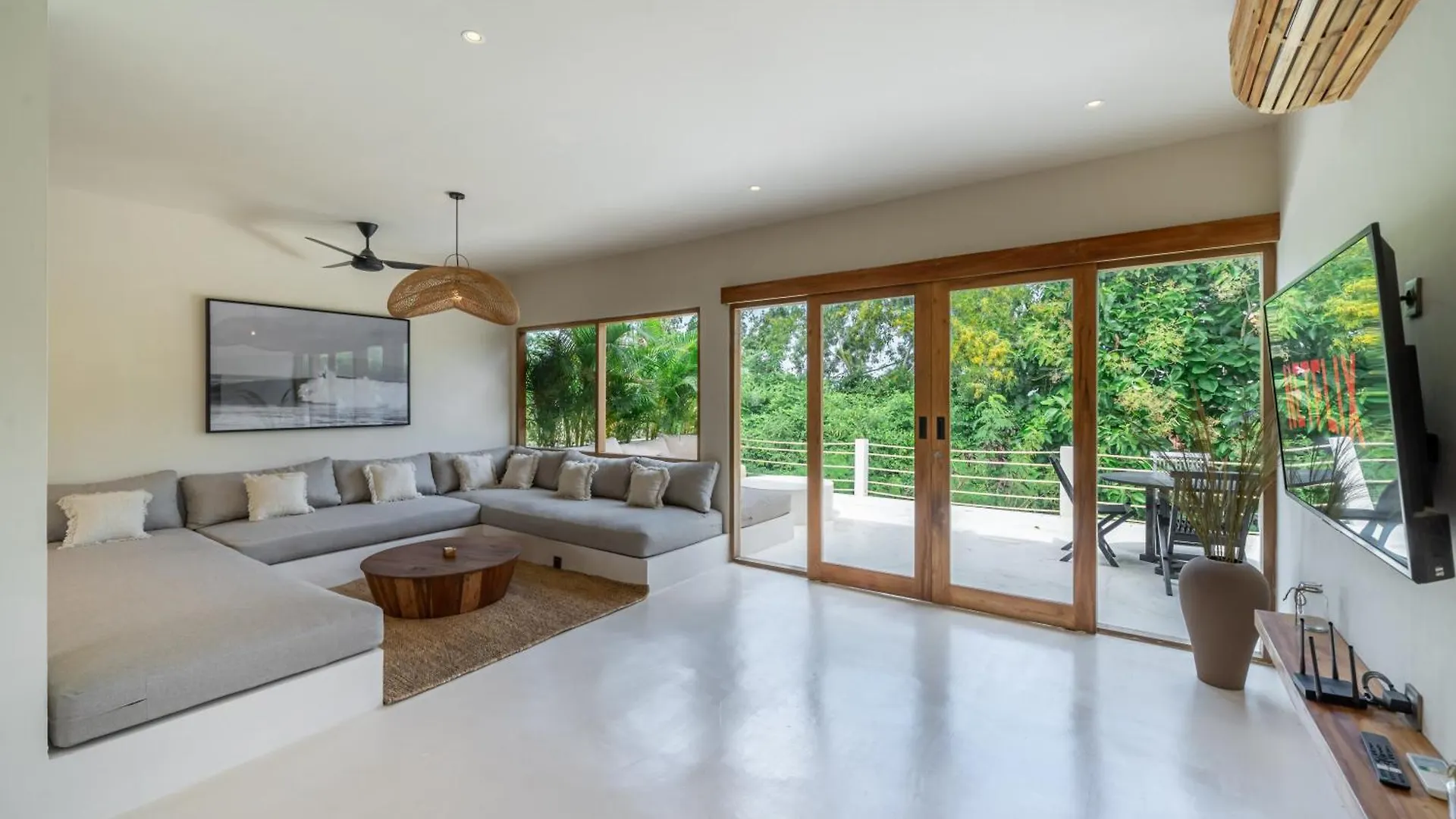 Villa Nulu Luxury Modern 3-Br Villa In Ungasan Uluwatu  Indonesia